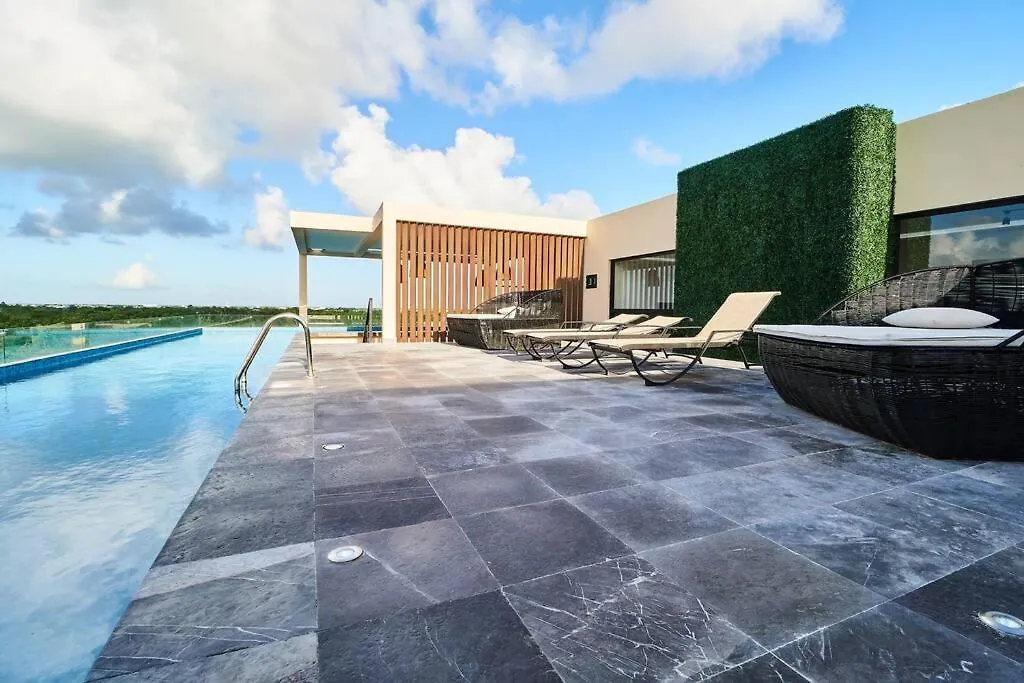 Moonlight Top Bright&Spacious 2Br Apt W/ Gym & Private Pool Tulum