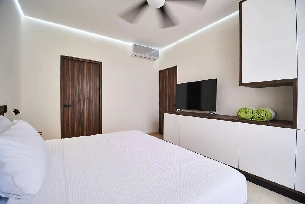 Moonlight Top Bright&Spacious 2Br Apt W/ Gym & Private Pool Tulum 0*,  Mexico